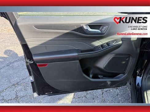 Used 2025 Ford Escape ST-Line image 12