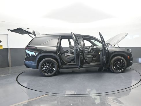 Used 2025 Chevrolet Traverse LT w/ Midnight/Sport Edition image 82