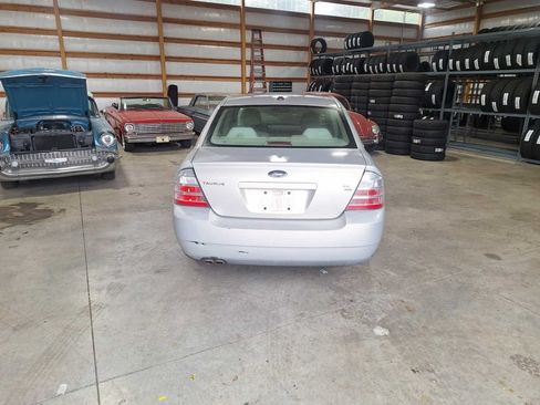Used 2009 Ford Taurus SEL AWD/4WD image 4