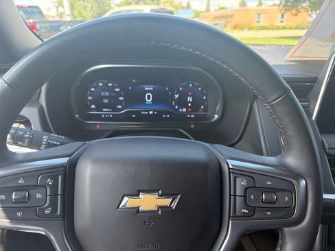 Used 2023 Chevrolet Suburban LT w/ Luxury Package AWD/4WD image 16