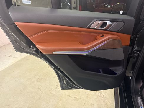 Used 2019 BMW X5 xDrive40i w/ M Sport Package AWD/4WD image 31
