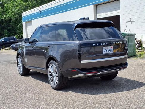Used 2023 Land Rover Range Rover First Edition AWD/4WD image 3