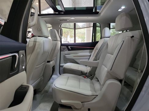 New 2026 Buick Enclave Avenir w/ Super Cruise Package image 17