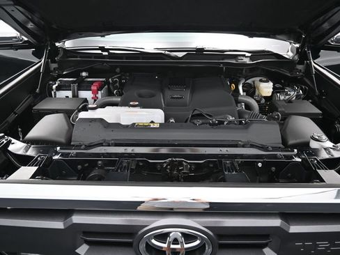 Certified 2026 Toyota Tundra 1794 Edition w/ TRD Off-Road Package AWD/4WD image 38
