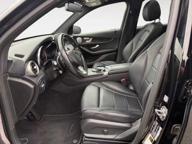 Used 2018 Mercedes-Benz GLC 300 4MATIC image 11
