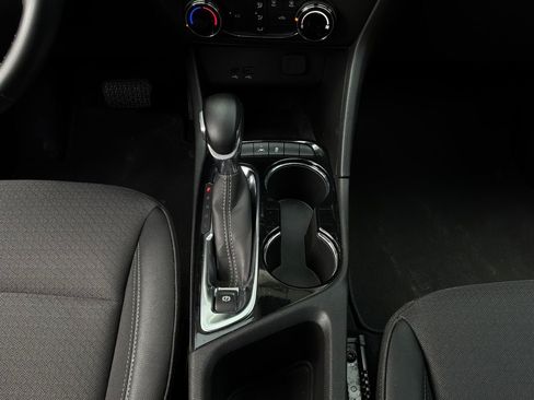 Used 2025 Buick Encore GX Preferred FWD image 13