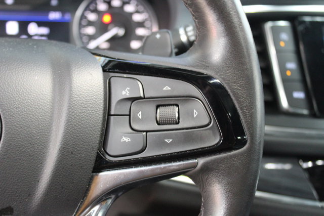 Used 2023 Buick Enclave Essence w/ Experience Buick Package AWD/4WD image 17