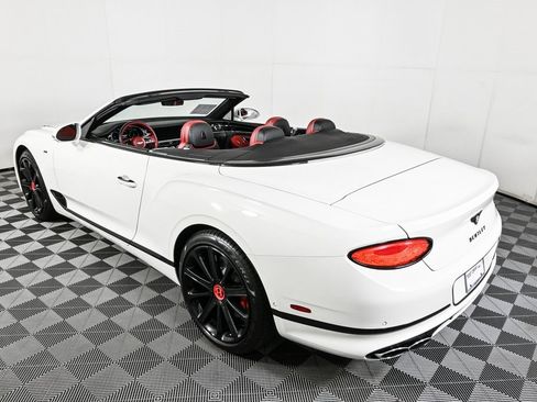 Used 2021 Bentley Continental GT image 5