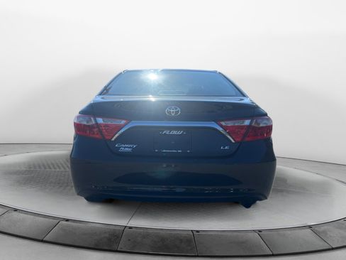 Used 2017 Toyota Camry LE FWD image 6