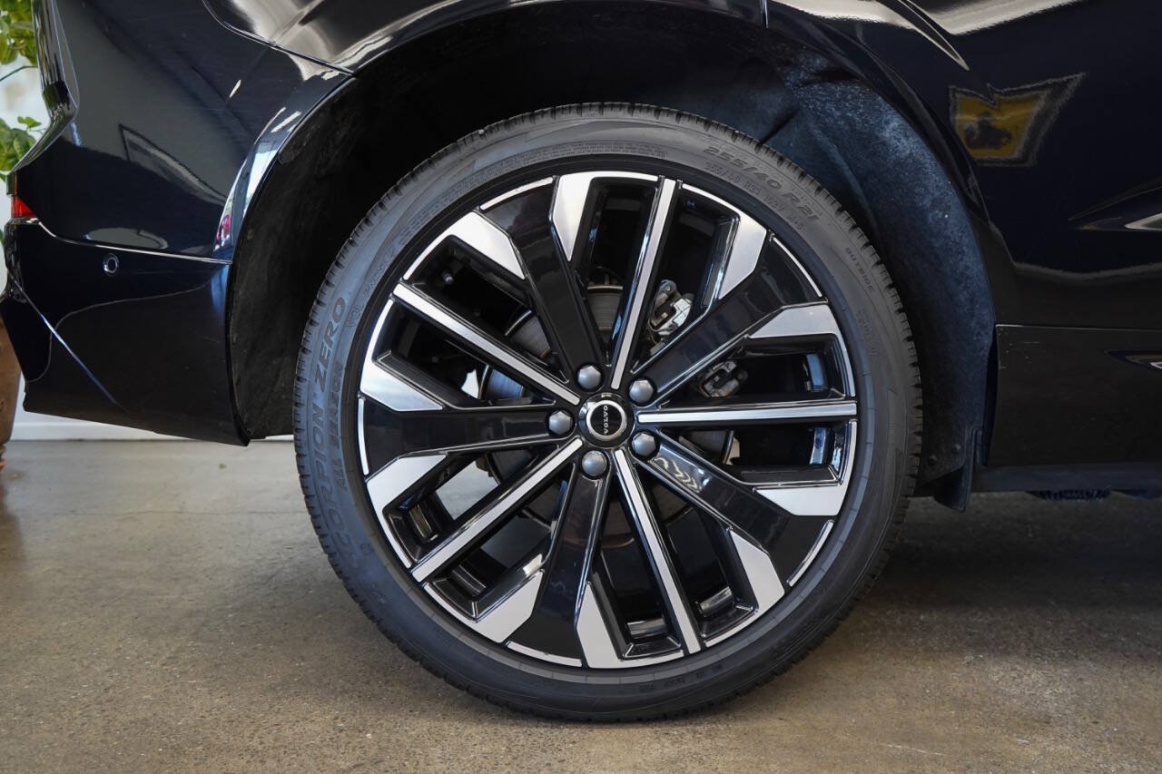 Used 2026 Volvo XC60 B5 Ultra AWD/4WD image 14