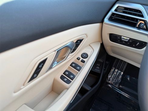 Certified 2025 BMW 330i xDrive Sedan w/ M Sport Package image 29