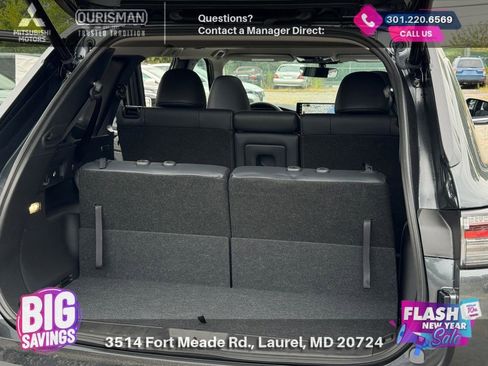 New 2025 Mitsubishi Outlander SE image 13