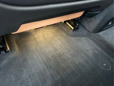 Used 2024 BMW X5 xDrive40i w/ Premium Package image 21