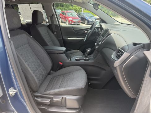 Used 2024 Chevrolet Equinox LT FWD image 11