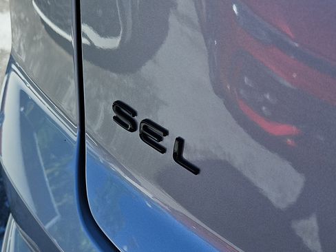 New 2026 Volkswagen Atlas Cross Sport SEL R-Line AWD/4WD image 7