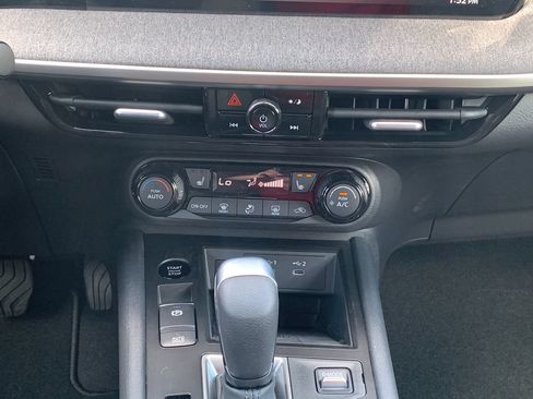 New 2026 Nissan Kicks SV w/ Cold Weather Package FWD image 15