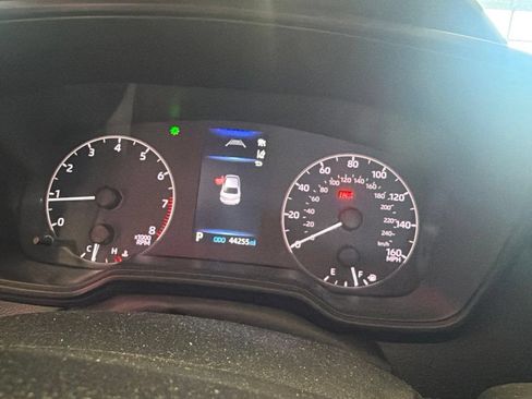 Used 2025 Toyota Corolla LE FWD image 9