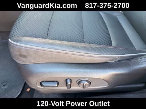 Used 2021 Chevrolet TrailBlazer RS w/ Technology Package image 14