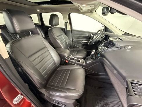 Used 2015 Ford Escape Titanium w/ Equipment Group 301A FWD image 32