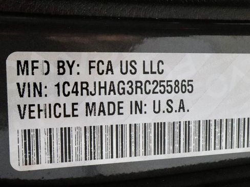 Used 2024 Jeep Grand Cherokee Laredo X w/ Luxury Tech Group I image 32