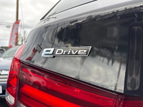 Used 2016 BMW X5 xDrive40e image 9