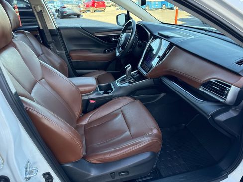 Used 2021 Subaru Outback Touring w/ Popular Package #2 image 31