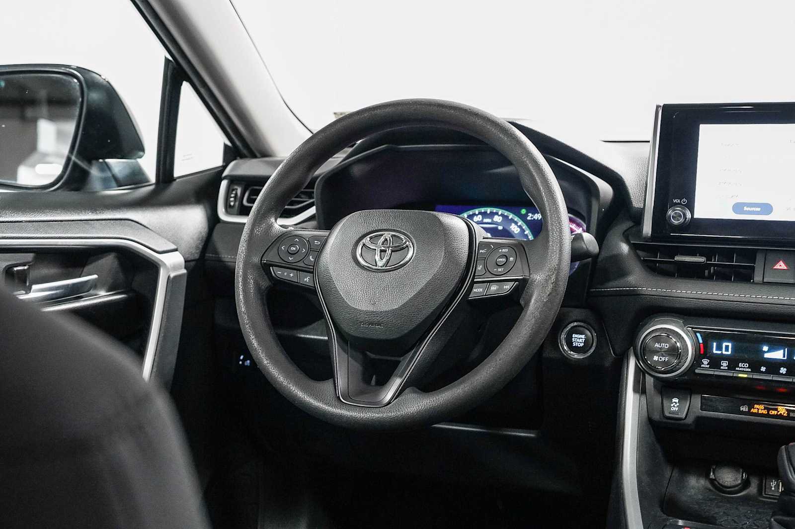 Certified 2023 Toyota RAV4 XLE w/ Convenience Package FWD image 15