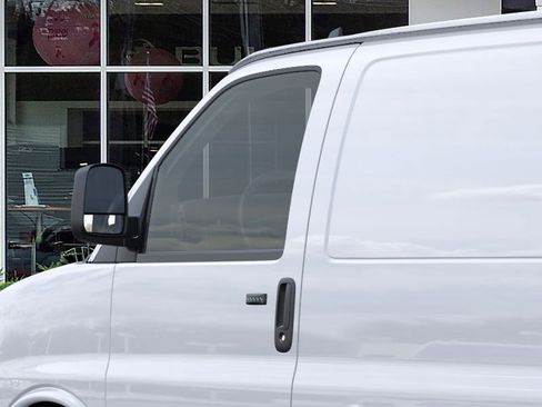 New 2025 GMC Savana 3500 image 12