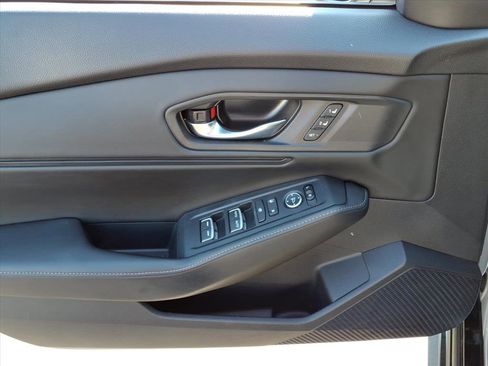 Used 2023 Honda Accord Sport image 10