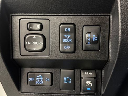 Used 2019 Toyota Tundra SR5 w/ TRD Sport Package image 15