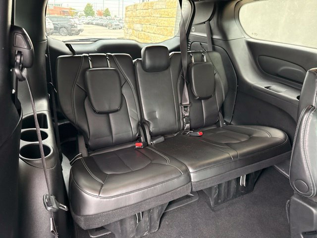 Used 2026 Chrysler Pacifica Select w/ S Appearance Package FWD image 13