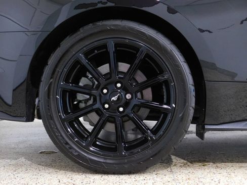 Used 2016 Ford Mustang GT Premium w/ Equipment Group 401A RWD image 91
