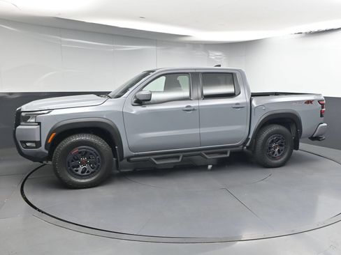 Certified 2025 Nissan Frontier PRO-4X AWD/4WD image 4