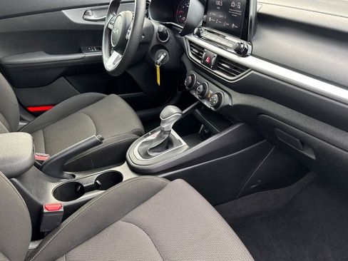 Used 2023 Kia Forte LXS image 15