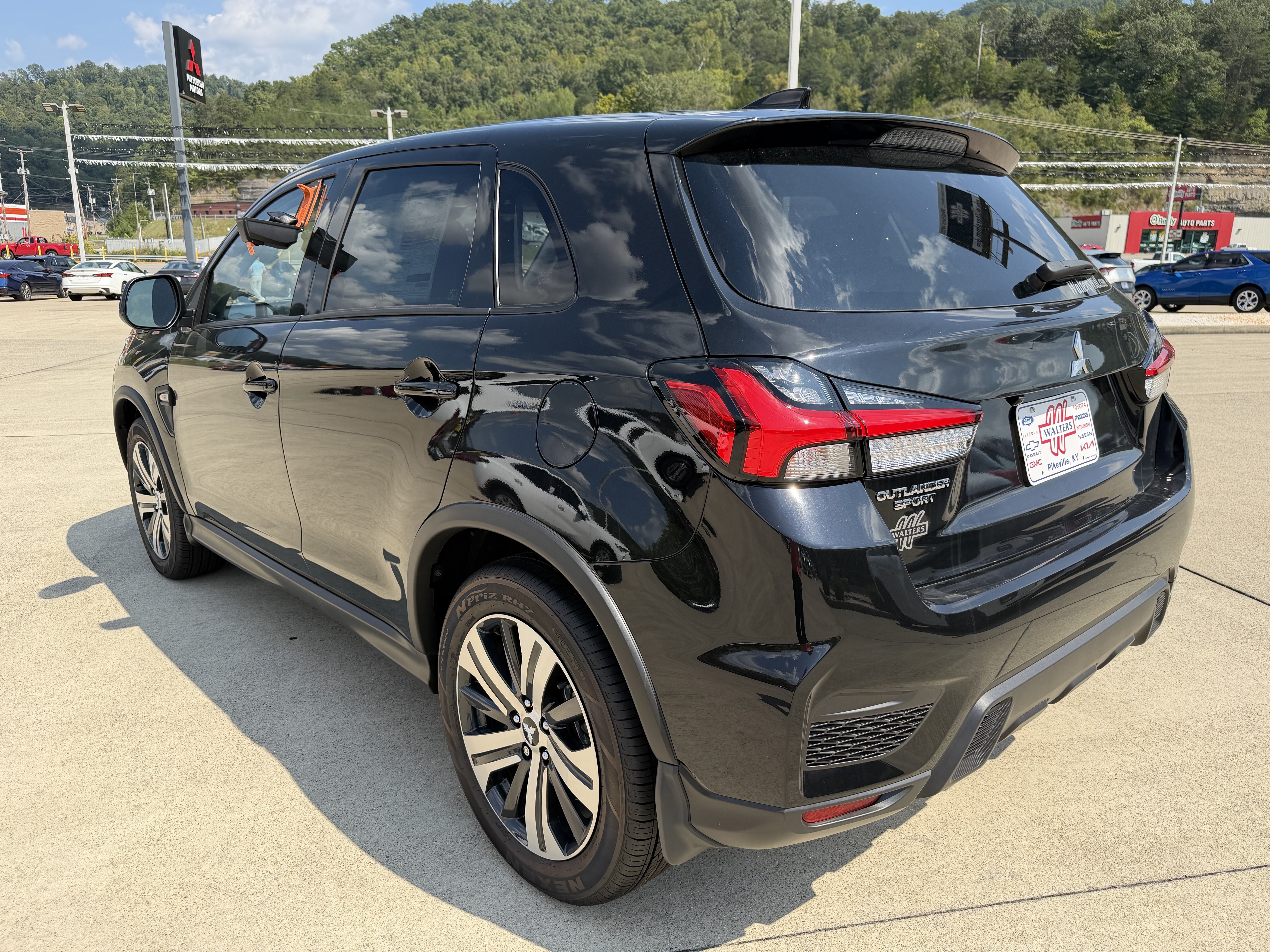 New 2026 Mitsubishi Outlander Sport ES AWD/4WD image 5