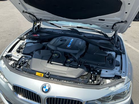 Used 2016 BMW 330e RWD image 22
