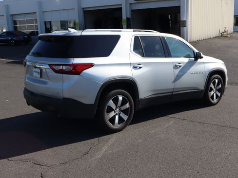 Used 2018 Chevrolet Traverse LT AWD/4WD image 21