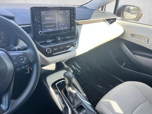 Certified 2022 Toyota Corolla LE image 14