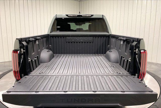 Used 2024 Toyota Tundra Platinum w/ TRD Off-Road Package AWD/4WD image 39