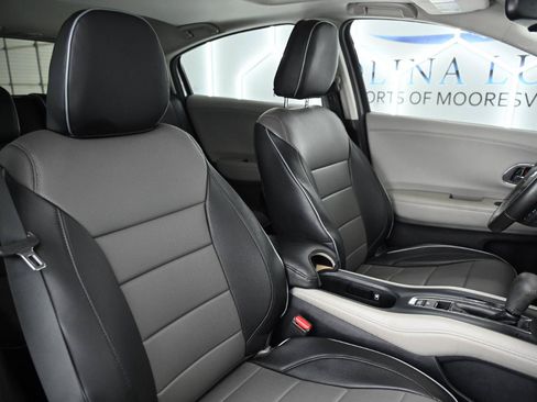 Used 2022 Honda HR-V EX-L image 17