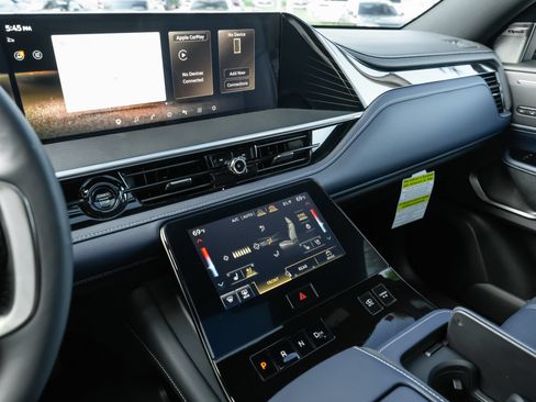 Certified 2026 INFINITI QX80 4WD image 11