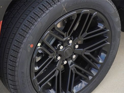 New 2025 Jeep Wagoneer L Series II w/ Premium Group I image 11