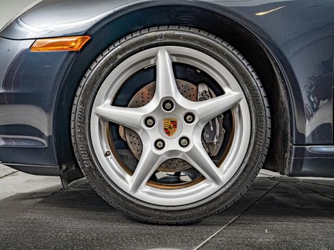 Used 2005 Porsche 911 Carrera RWD image 13