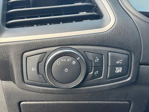 Used 2022 Ford Edge SEL w/ Convenience Package image 17