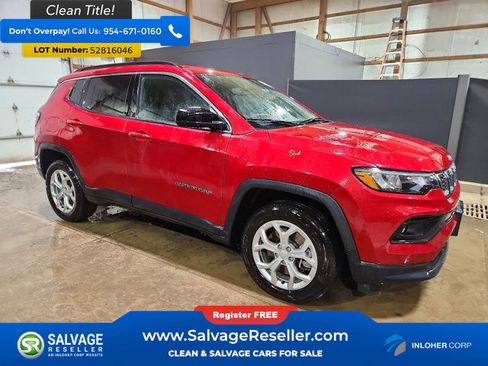 Used 2024 Jeep Compass Latitude AWD/4WD image 5