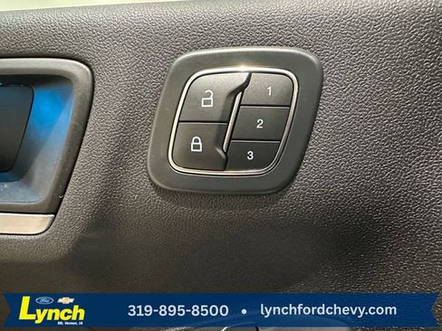 Certified 2023 Ford Escape Platinum w/ Premium Technology Package AWD/4WD image 9
