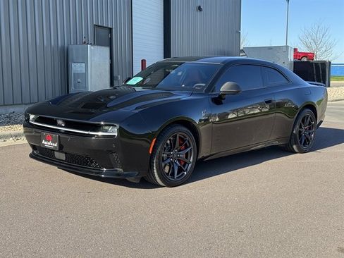 Used 2024 Dodge Charger Daytona Scat Pack w/ Plus Group AWD/4WD image 3