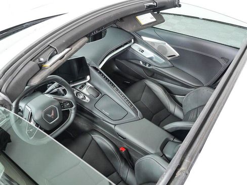 Used 2024 Chevrolet Corvette Stingray Preferred Cpe w/ Z51 Performance Package RWD image 31