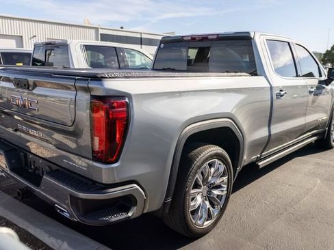 Used 2025 GMC Sierra 1500 Denali w/ Denali Reserve Package AWD/4WD image 3