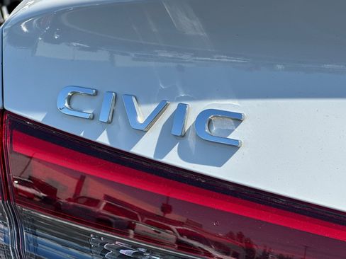 Used 2024 Honda Civic Sport image 26